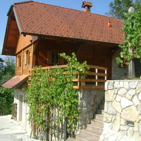 Деревянный коттедж Vineyard Zidanca Med Vinogradi Оточец